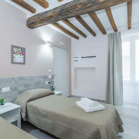 Residenza Borgo Guazzo Hotel Parma Luaran gambar